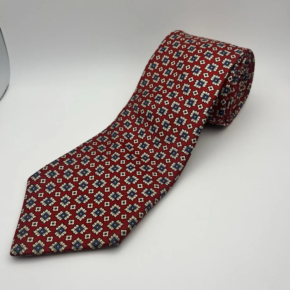 Kenneth Gordon Silk Neck Tie Geometric Flower Design Red Navy Hand Sewn‎